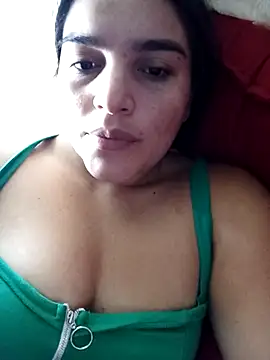 chloe 90 online show from October 26, 2025, 9:48 pm