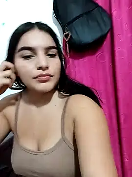 Snapshot of chloe_90 chatting on October 8, 2025, 12:12 am chloe 90 online show from October 8, 2025, 12:12 am