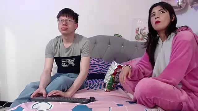 MAYTE  RICK online show from November 24, 2025, 2:22 am