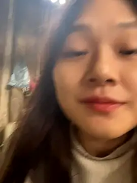 mai-xinh online show from November 20, 2025, 1:39 am