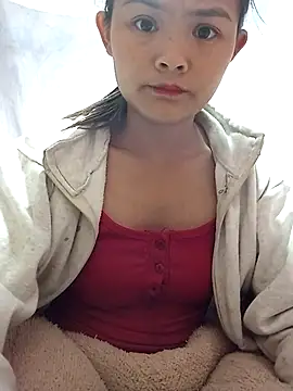 Snapshot of xinhxinhcute chatting on October 23, 2025, 10:30 pm xinhxinhcute online show from October 23, 2025, 10:30 pm