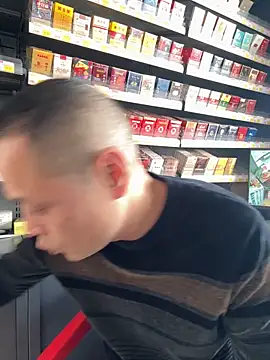 dajiba4718 online show from November 26, 2025, 6:35 am