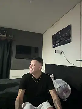 Brimay1909 online show from April 9, 2026, 4:58 am