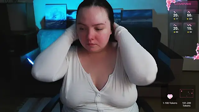 Snapshot of EmillyBones chatting on January 12, 2026, 6:58 pm EmillyBones online show from January 12, 2026, 6:58 pm