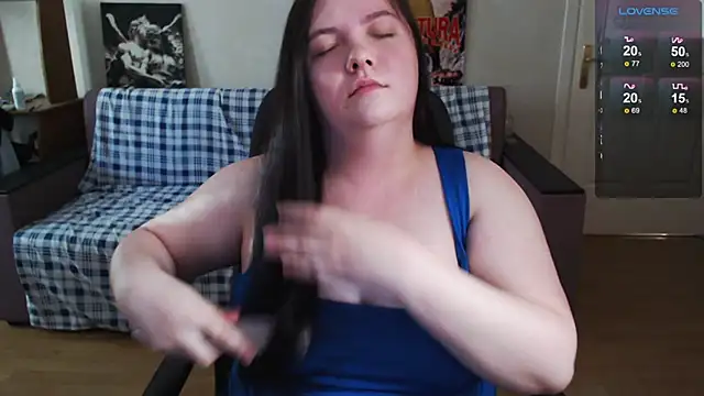 EmillyBones online show from May 24, 2026, 3:34 pm