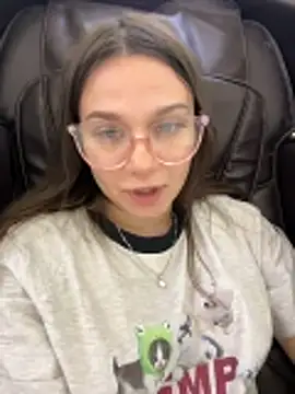 MiniVi online show from November 26, 2025, 3:39 am