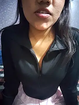 Snapshot of queen_visakha chatting on March 26, 2026, 4:49 pm queen visakha online show from March 26, 2026, 4:49 pm