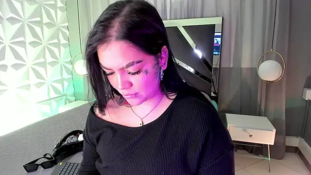 Snapshot of MAGIC_TESSA chatting on December 20, 2025, 7:28 pm MAGIC TESSA online show from December 20, 2025, 7:28 pm