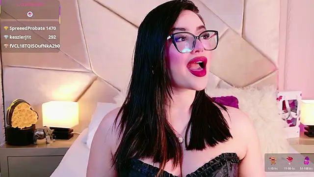 Snapshot of Catalina-Malave chatting on March 3, 2026, 12:50 am Catalina-Malave online show from March 3, 2026, 12:50 am