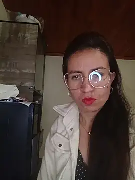 Snapshot of ERIKA__29 chatting on October 8, 2025, 11:56 am ERIKA 29 online show from October 8, 2025, 11:56 am