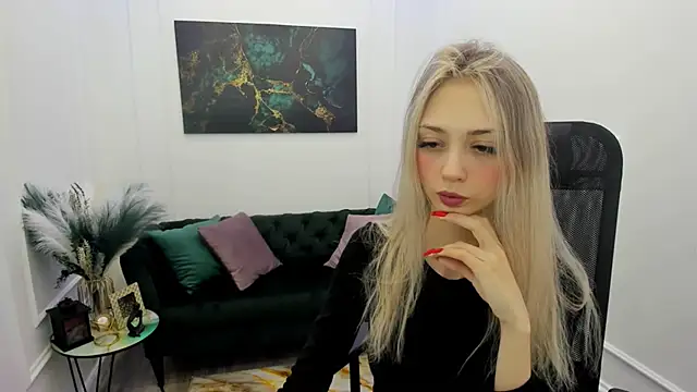 Snapshot of EmilyGraydis chatting on February 24, 2026, 7:48 pm EmilyGraydis online show from February 24, 2026, 7:48 pm