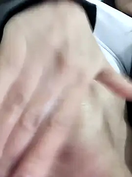 Snapshot of CHARLOTTE__05 chatting on November 17, 2025, 12:09 pm CHARLOTTE 05 online show from November 17, 2025, 12:09 pm