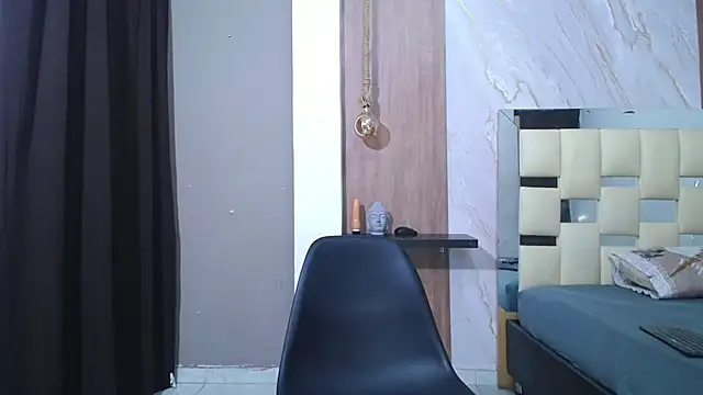 taylor collins  online show from September 17, 2025, 9:39 pm