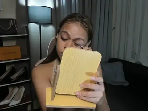 Seductive Margaux online show from December 15, 2025, 8:31 am