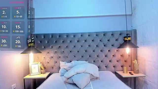 Snapshot of HunterHeat_ chatting on December 1, 2025, 12:39 pm HunterHeat online show from December 1, 2025, 12:39 pm