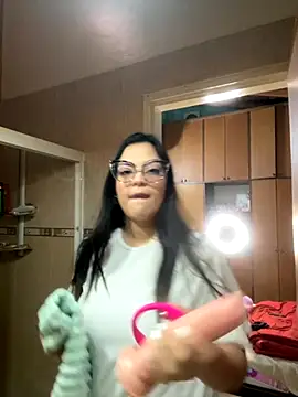 alilith online show from October 25, 2025, 6:19 pm