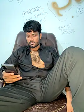 Snapshot of MeekBatgirl chatting on September 30, 2025, 4:57 pm MeekBatgirl online show from September 30, 2025, 4:57 pm