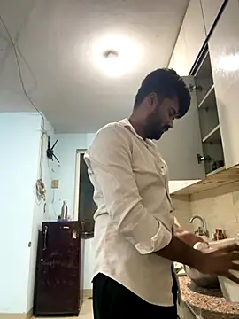 Snapshot of MeekBatgirl chatting on October 17, 2025, 12:18 pm MeekBatgirl online show from October 17, 2025, 12:18 pm