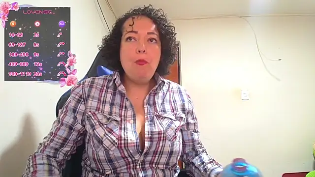 Miss Oriana online show from November 24, 2025, 8:09 pm