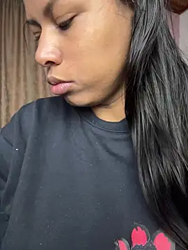 Michluxe 69 online show from March 31, 2026, 2:57 am