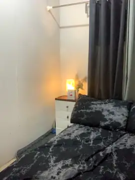 Snapshot of AngelHille chatting on November 14, 2025, 8:12 pm AngelHille online show from November 14, 2025, 8:12 pm