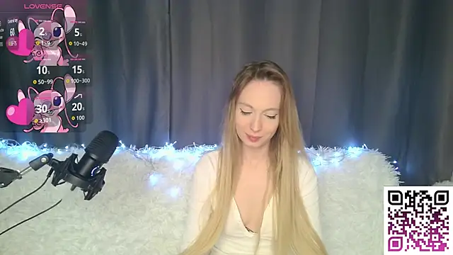 BabbbyFoxxx online show from September 14, 2025, 8:09 pm