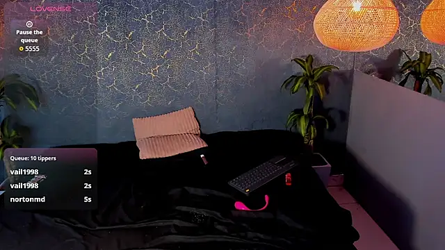 zorre  online show from September 20, 2025, 1:38 pm