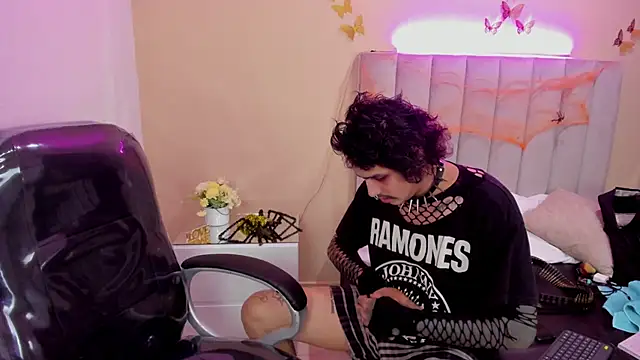 May y Goeth online show from October 29, 2025, 3:05 am