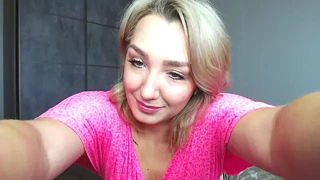 Snapshot of selenallen chatting on September 26, 2025, 1:40 pm selenallen online show from September 26, 2025, 1:40 pm