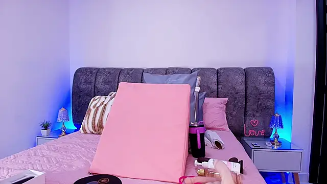 Snapshot of sweegirl69 chatting on November 14, 2025, 12:09 pm sweegirl69 online show from November 14, 2025, 12:09 pm