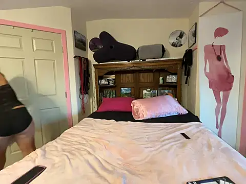 Snapshot of kinkycanner chatting on February 7, 2026, 1:24 am kinkycanner online show from February 7, 2026, 1:24 am