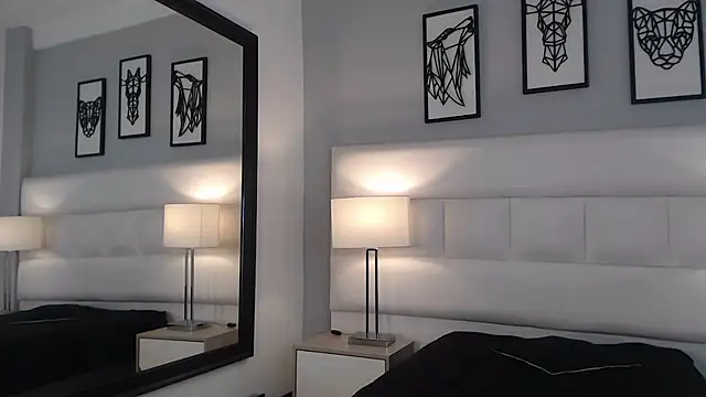 Snapshot of Valeria_Velez_ chatting on October 11, 2025, 12:06 pm Valeria Velez online show from October 11, 2025, 12:06 pm