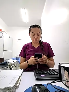 Madisson-04  online show from October 27, 2025, 7:37 pm