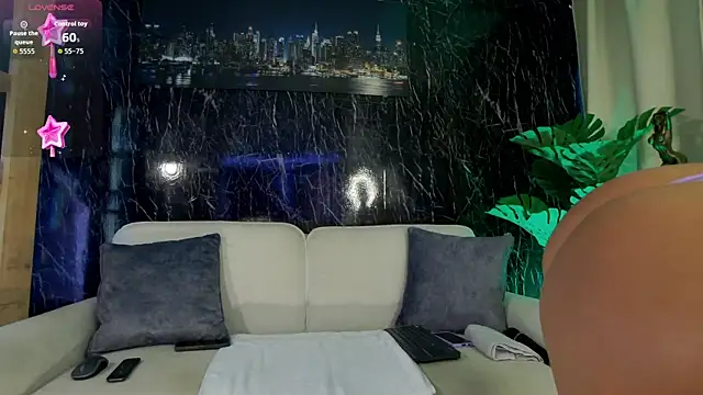 Snapshot of Emily_Foxx01 chatting on September 11, 2025, 9:26 pm Emily Foxx01 online show from September 11, 2025, 9:26 pm