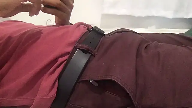 Snapshot of Pomloposho chatting on October 22, 2025, 8:08 pm Pomloposho online show from October 22, 2025, 8:08 pm