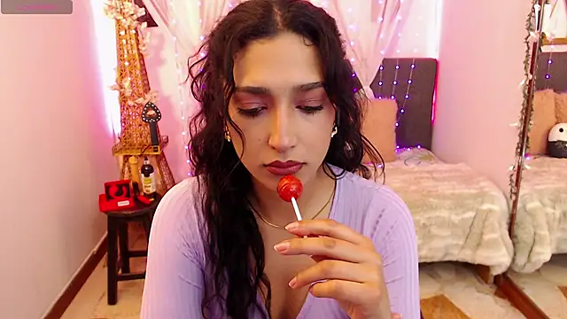 Snapshot of Cleofox_ chatting on November 19, 2025, 12:10 am Cleofox online show from November 19, 2025, 12:10 am