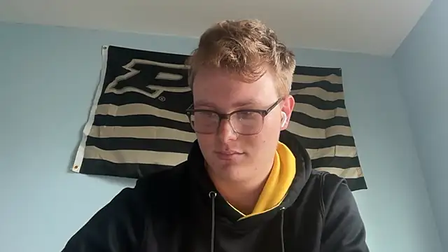 Snapshot of Andyripp chatting on April 2, 2026, 9:10 pm Andyripp online show from April 2, 2026, 9:10 pm