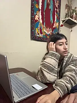 Clavelnegro online show from November 30, 2025, 6:47 am