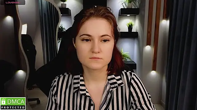 Roxy foxi online show from October 20, 2025, 1:07 am