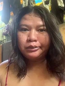 Snapshot of TS-YANNA chatting on March 31, 2026, 5:42 am TS-YANNA online show from March 31, 2026, 5:42 am