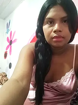 julietta1453 online show from February 17, 2026, 1:19 pm