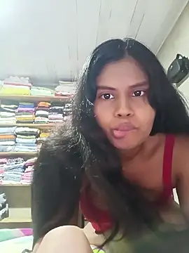 Snapshot of julietta1453 chatting on May 5, 2026, 4:59 am julietta1453 online show from May 5, 2026, 4:59 am