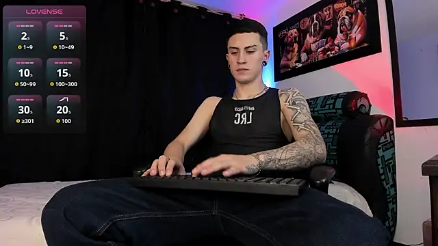 Snapshot of Sebas_maverick chatting on January 17, 2026, 11:30 pm Sebas maverick online show from January 17, 2026, 11:30 pm