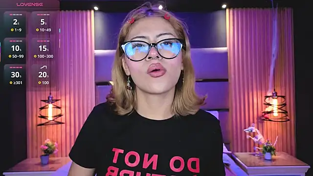 AlanaWalker9 online show from April 13, 2026, 11:36 am