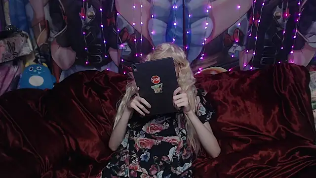 Snapshot of yutachka chatting on November 12, 2025, 9:29 pm yutachka online show from November 12, 2025, 9:29 pm