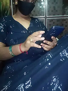 Snapshot of Mee_harini-telugupilla chatting on May 24, 2026, 4:01 am Mee harini-telugupilla online show from May 24, 2026, 4:01 am
