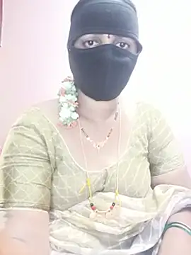 Snapshot of Mee_harini-telugupilla chatting on May 31, 2026, 6:09 pm Mee harini-telugupilla online show from May 31, 2026, 6:09 pm