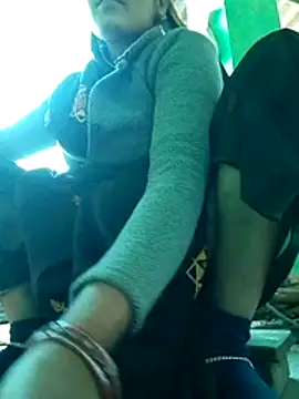 cutrashmi hot47 online show from December 18, 2025, 2:27 am