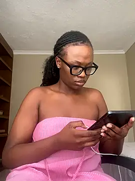 Moonzy77 online show from October 23, 2025, 1:21 pm