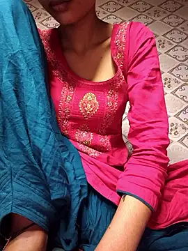 Snapshot of Aidakhan1212 chatting on November 30, 2025, 4:46 am Aidakhan1212 online show from November 30, 2025, 4:46 am